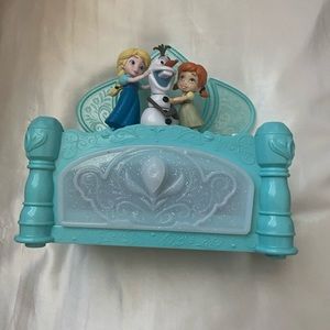 singing frozen jewelry box